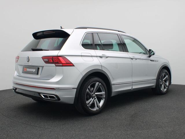 Volkswagen TIGUAN 1.5 TSI R-Line Business 150PK DSG full led, adaptive cruise, navi via apple carplay/android auto, clima, pdc voor en achter, lane assist, 19" lichtmetaal