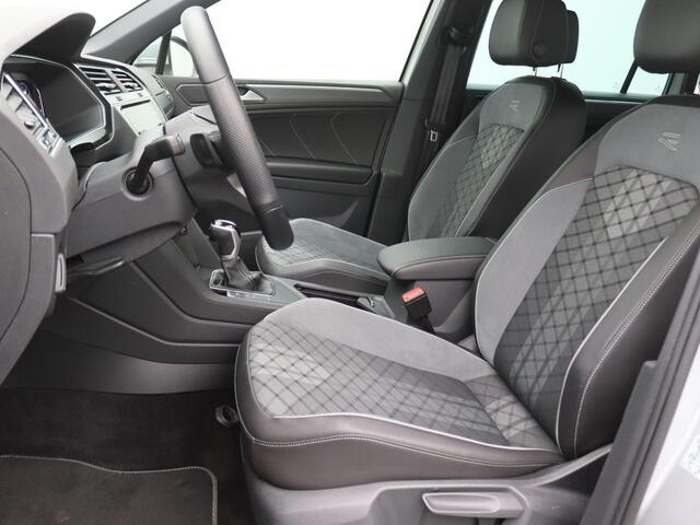 Volkswagen TIGUAN 1.5 TSI R-Line Business 150PK DSG full led, adaptive cruise, navi via apple carplay/android auto, clima, pdc voor en achter, lane assist, 19" lichtmetaal