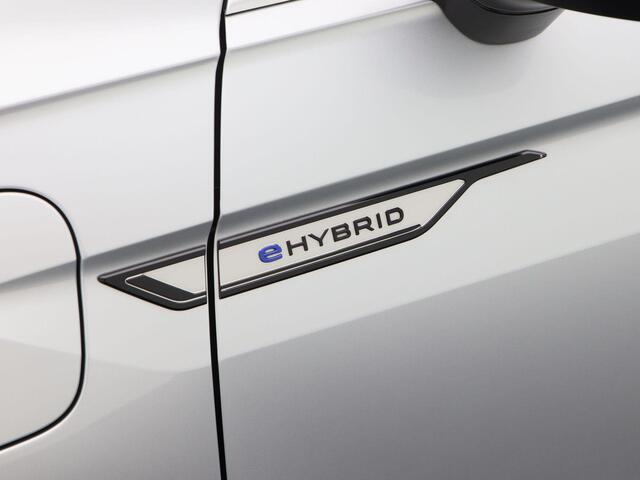 Volkswagen TIGUAN 1.4 TSi 245 Pk Automaat eHybrid R-Line Business+ | Adaptive Cruise | 360° Camera | Panorama Dak | Carplay | Full LED | Stoel en Stuur Verwarming | Digitaal Dashboard | 19 Inch | 18.051 Km!!