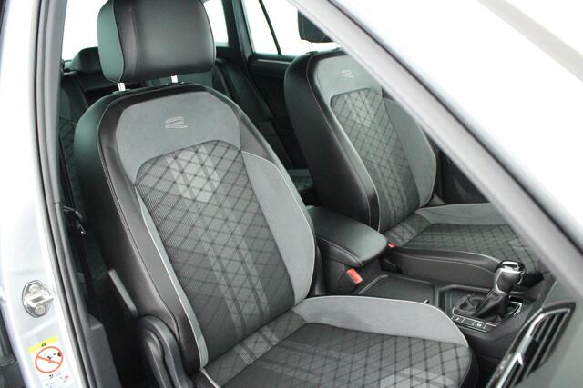 Volkswagen TIGUAN 1.5 TSI 150pk DSG 2x R-Line Virtual Cockpit Navigatie