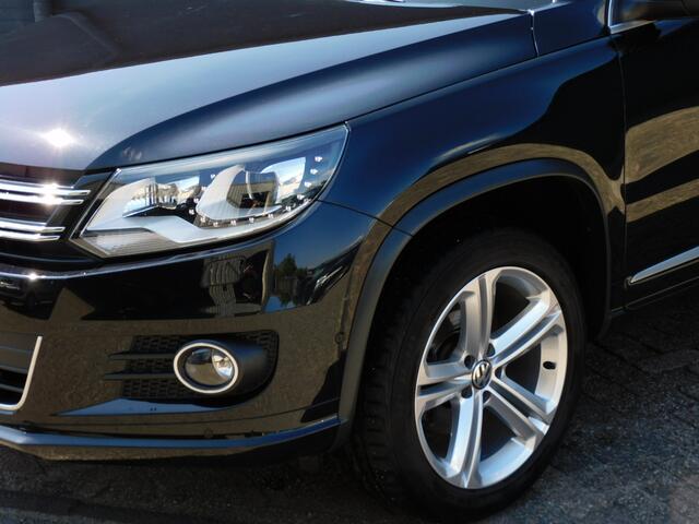 Volkswagen TIGUAN 1.4 TSI R-Line Edition TOPSTAAT! 1e EIGENAAR! DEALER ONDERHOUDEN! PANODAK! FULLMAP NAVI! AIRCO! TREKHAAK! CRUISE! LM VELGEN!