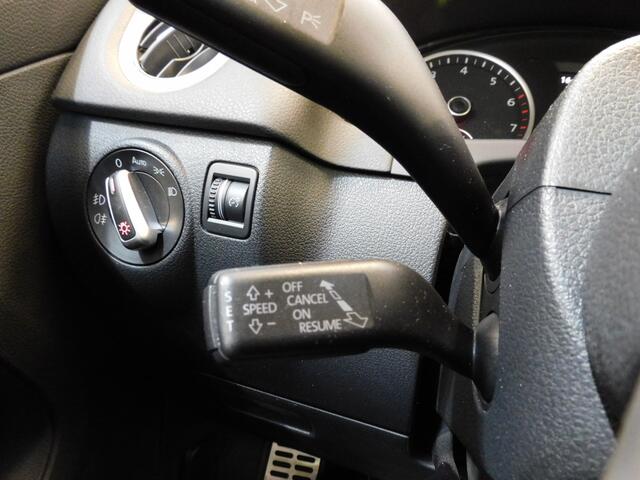 Volkswagen TIGUAN 1.4 TSI R-Line Edition TOPSTAAT! 1e EIGENAAR! DEALER ONDERHOUDEN! PANODAK! FULLMAP NAVI! AIRCO! TREKHAAK! CRUISE! LM VELGEN!