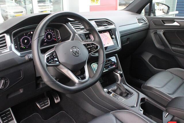 Volkswagen TIGUAN 1.4 TSI 245PK eHybrid R-LINE BUSINESS + | PANORAMISCH SCHUIF/KANTEL DAK | ELEKTRISCH WEGKLAPENBARE TREKHAAK | R-LINE INTERIEUR/EXTERIEUR | VERWARMBARE VOORSTOELEN/STUUR | ELEKTRISCH BEDIENBARE VOORSTOELEN MET GEHEUGEN FUNCTIE | AKOESTISCH GLAS GETINT | KE