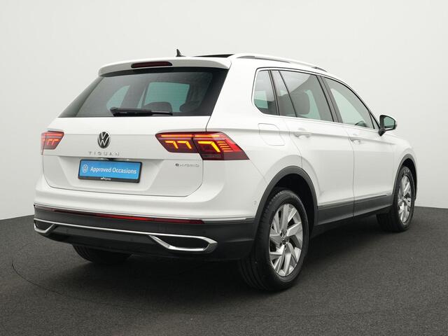 Volkswagen TIGUAN 1.4 TSI eHybrid 245 pk DSG Elegance | Panoramadak | Leder | Geheugenstoelen | IQ Light | Stuur-/stoelverwarming | Achteruitrijcamera