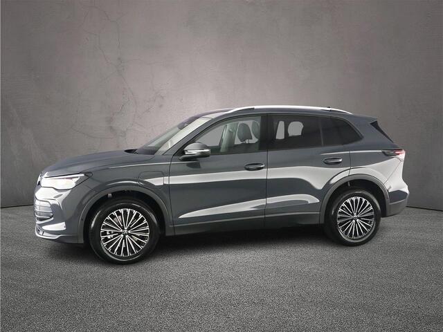 Volkswagen TIGUAN Life Edition 1.5 TSI eHybrid 204pk DSG Automaat Adaptive cruise control, Elektrische achterklep, LED koplampen, Achteruitrijcamera, Stoelverwarming, Parkeersensoren