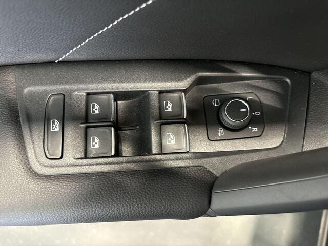 Volkswagen TIGUAN 1.4 Tsi 245pk DSG eHybrid R-Line Business+ · Camera · Panoramadak · Apple/Android Car Play · Elek. Voorstoelen · Stoelverwarming Voor & Achter · 20'' Inch ·