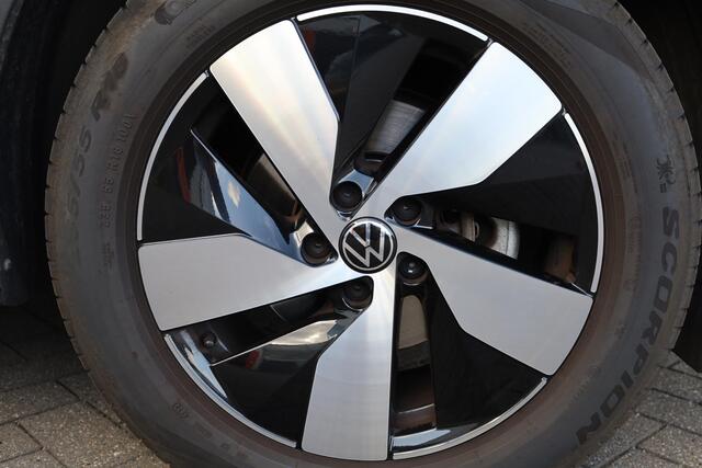 Volkswagen TIGUAN 1.5 eTSI Life Edition NL auto 1e eigenaar, 48 maanden garantie 100.000km , 18" 'Bologna' LMV, wegklapbare trekhaak, comfort pakket, dodehoekdetectie (side assist), elektrische achterklep, navigatie discover media