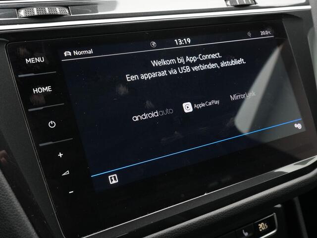 Volkswagen TIGUAN 1.5 TSI 150 pk DSG ACT Highline Business R | Panoramadak | Trekhaak | Rondomzicht camera | Park Assist | 20 inch