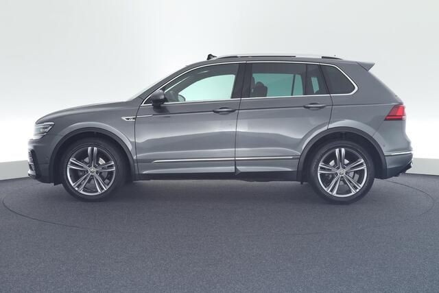 Volkswagen TIGUAN 1.5 TSI 150pk DSG ACT R-Line Highline Trekhaak 360Camera Keyless Stoelverwarming Massage Panoramadak