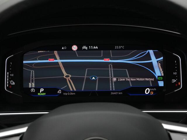 Volkswagen TIGUAN 1.4 TSI eHybrid 245 pk DSG R-Line Business | Panoramadak | IQ Light | Standkachel | Stoel-/stuurverwarming | Achteruitrijcamera | 19 inch