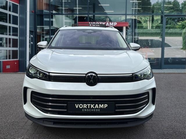 Volkswagen TIGUAN 1.5 TSI E-HYBRID ELEGANCE PANO-DAK/TREKHAAK/CAMERA/NAVI/ACC/STOELVERW