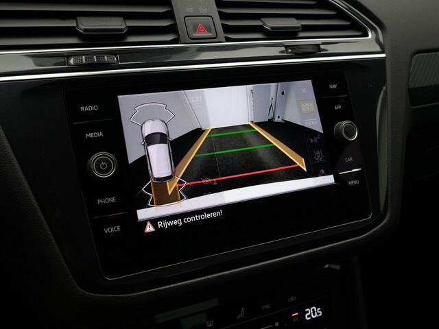 Volkswagen TIGUAN 1.4 TSI eHybrid 245 pk DSG R-Line Business+ | Panoramadak | Adaptief onderstel | IQ Light | Achteruitrijcamera