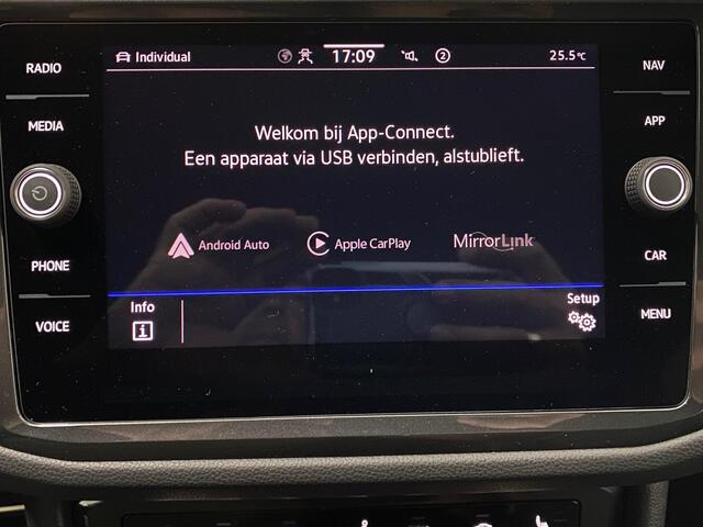 Volkswagen TIGUAN 1.4 TSI eHybrid R-Line Business+ 180 KW Camera Trekhaak wegklabbaar Matrix Koplampen 19 Inch ACC