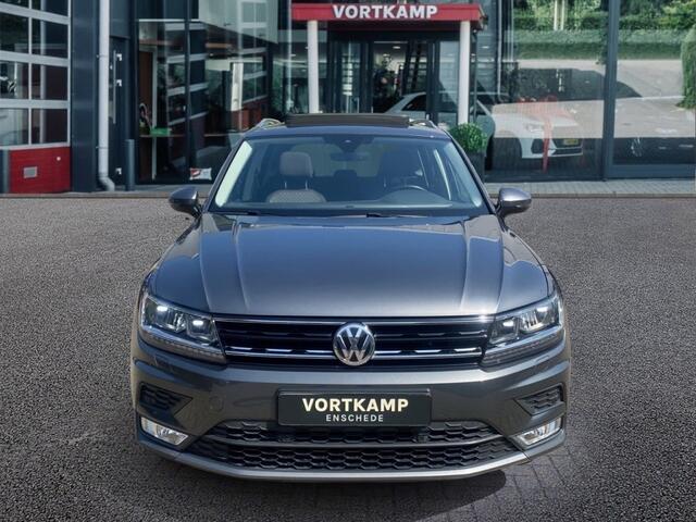Volkswagen TIGUAN 1.4 TSI DSG COMFORTLINE TREKHAAK/PANO-DAK/ACC/E-KLEP/LED/STOELVERW