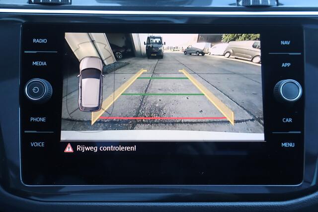 Volkswagen TIGUAN 1.5 TSI ACT Highline Business R Panoramadak I Camera I Apple