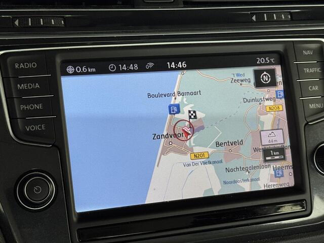 Volkswagen TIGUAN 1.4 TSI ACT 150pk | trekhaak | navigatie | 17LM | 4-seizoensbanden