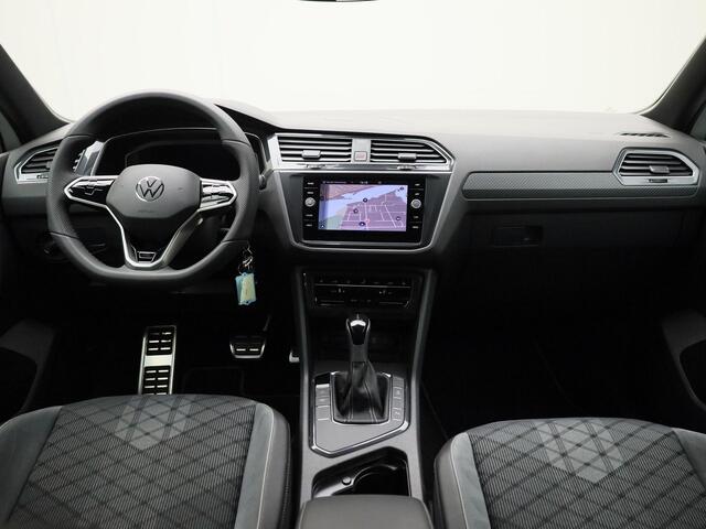 Volkswagen TIGUAN 1.5TSI/150PK R-Line DSG · Trekhaak · Navigatie · Camera + Parkeersensoren