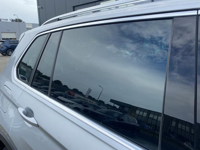 Volkswagen TIGUAN 1.4 TSI eHybrid R-Line Business+ Pano & Leder & Trekhaak & ElecStoelen+Geheugen+Verwarming