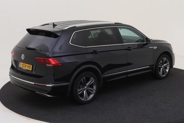 Volkswagen TIGUAN Allspace 1.5 TSI Highline Business R 7p. / R-Line Exterieur / LED / Virtual Cockpit / Elek. Zwenkbare Trekhaak / Elek Achterklep / Camera / 19" LMV