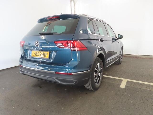 Volkswagen TIGUAN 1.5 TSI Life Bns Panoramadak Navi Camera Ad. Cruise Winter pack Dealeronderhouden