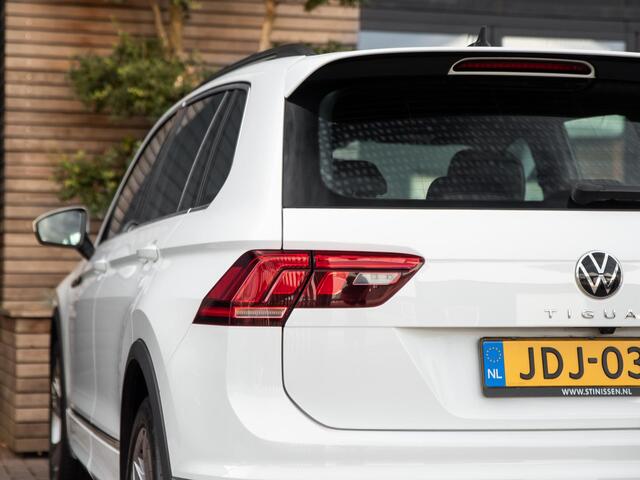 Volkswagen TIGUAN 1.5 TSI R-Line Business+ Trekhaak IQ Light Cam