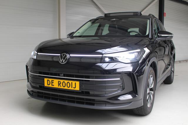 Volkswagen TIGUAN 1.5 eTSI Life Edition DSG Panoramadak | IQ-Light | Navigatie | Trekhaak | Standkachel