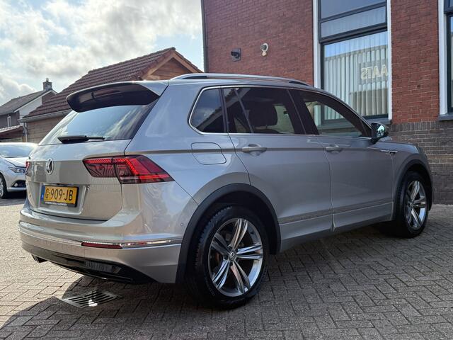 Volkswagen TIGUAN 1.5 TSI ACT Highline Business R | AUTOMAAT | NW STAAT | TREKHAAK |