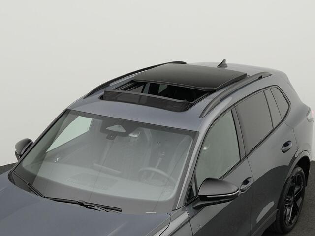 Volkswagen TIGUAN 1.5 eHybrid 272 pk DSG R-Line Edition | Panoramadak | Adaptief onderstel | Stuur-/stoelverwarming | Achteruitrijcamera | Massage