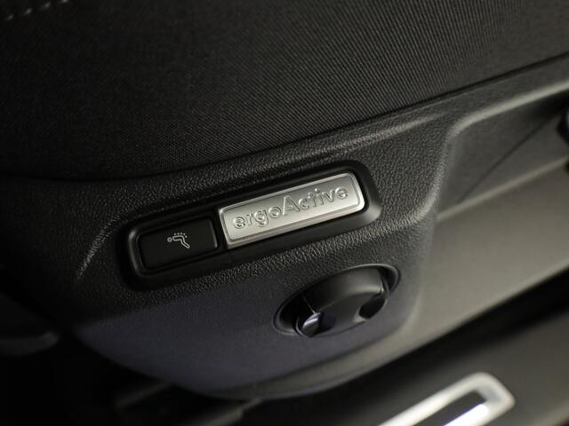 Volkswagen TIGUAN 1.4 TSI eHybrid Life 245 pk Automaat (DSG) | Navigatie | Panoramadak | Parkeersensoren | Achteruitrijcamera | LED koplampen | Stoelverwarming |