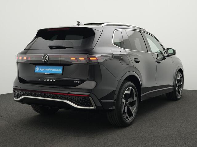 Volkswagen TIGUAN 1.5 eTSI 150 pk DSG R-Line Edition | Panoramadak | Trekhaak | Stuur-/stoelverwarming | Achteruitrijcamera | Massage