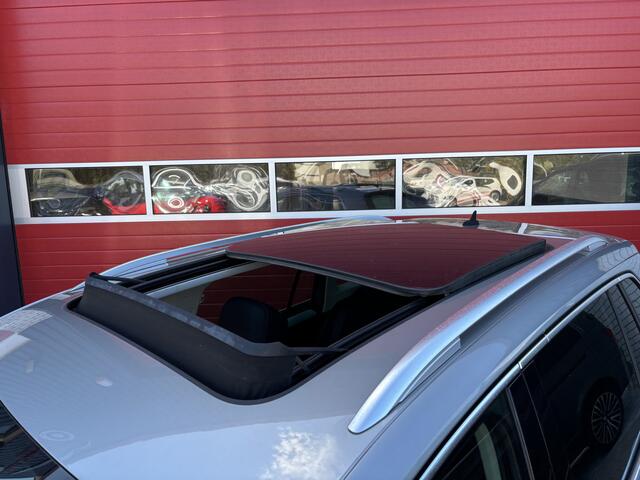 Volkswagen TIGUAN 1.4 TSI Connected Series TREKHAAK / PANORAMADAK / GR NAVI / CARPLAY / ACC / DAB+ / PDC / BLUETOOTH / NL-AUTO