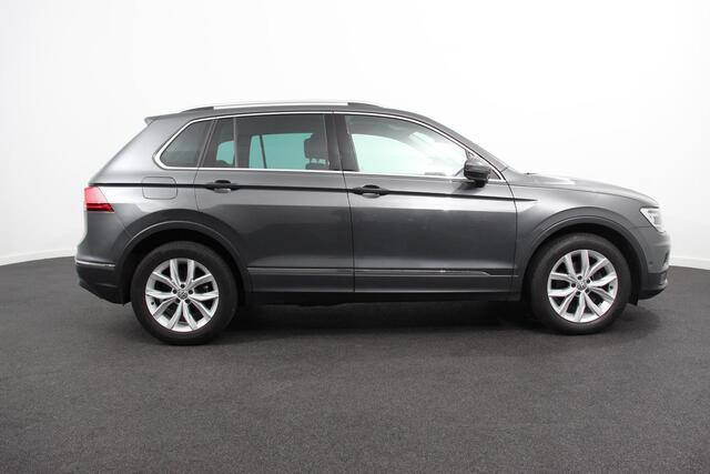 Volkswagen TIGUAN 1.5 TSI 150pk DSG Highline | Navigatie | Apple Carplay/Android Auto | Adaptive cruise control | Parkeersensoren | Camera | Park Assist | Lane Assist | Stoel- en stuurverwarming | Getinte ramen | Virtual Cockpit | LED-verlichting voor