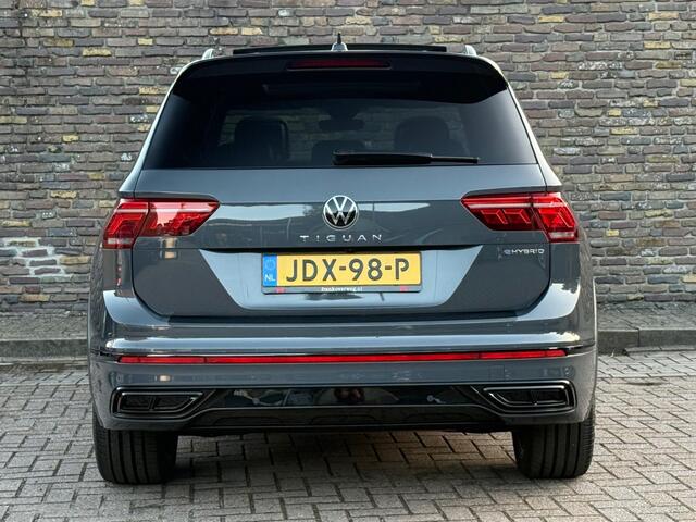 Volkswagen TIGUAN 1.4 TSI eHybrid R-LINE Black Style Panodak Trekhaak Leer 360 Camera