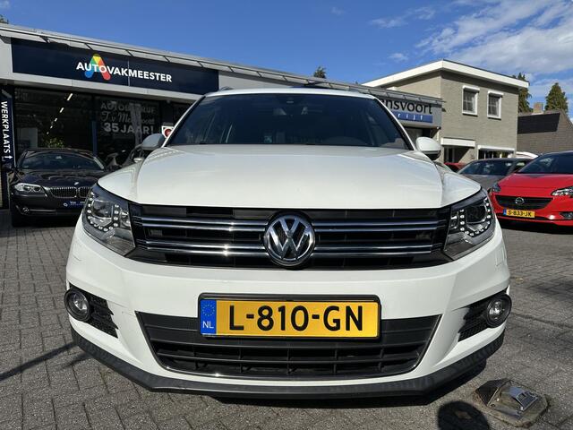 Volkswagen TIGUAN 1.4 TSI 150PK DSG Lounge Panorama|Navi|Xenon