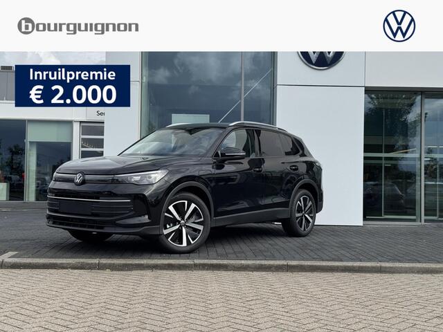 Volkswagen TIGUAN 1.5 eHybrid Life Edition 204 PK | Trekhaak | Adaptief Onderstel | Stoel & Stuur Verwarming | 19" Velgen |