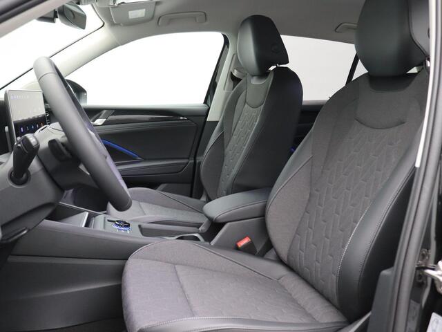 Volkswagen TIGUAN 1.5 eTSI Life Edition 150PK DSG full led, trekhaak, standkachel, adaptive cruise, side assist, stoelverwarming voor & achter, stuurwielverwarming, achteruitrijcamera, alarm, keyless, virtual pedal, 19" lichtmetaal