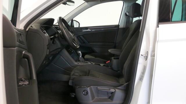 Volkswagen TIGUAN 1.5 TSI Life | Ergo seats | Trekhaak | 1e eigenaar