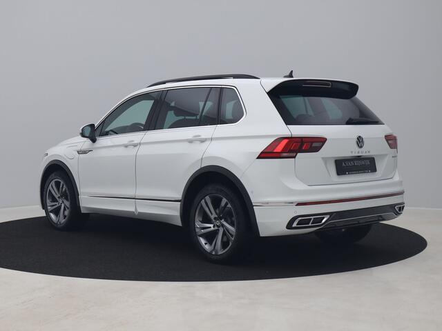 Volkswagen TIGUAN 1.4 TSI eHybrid R-Line Business+ | PANO | CAMERA | ADAPTIVE | KEYLESS | STOEL- EN STUURVERW.