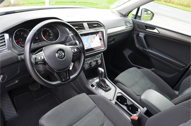 Volkswagen TIGUAN Allspace 1.5 TSI Comfortline Business Trekhaak wegklapbaar | Carplay | a.Camera | Elektr achterklep | Stoelverwarming