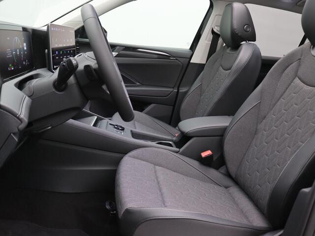 Volkswagen TIGUAN 1.5 eHybrid Life Edition 204PK DSG Adaptieve Cruise Controle, Achteruitrijcamera, Stoel-Stuurverwarming, Keyless, Navi via Apple Carplay/Android Auto, Side Assist, Trekhaak, 19" LM Velgen