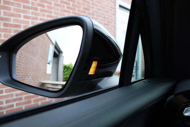 Volkswagen TIGUAN 1.5 eHybrid 272PK R-Line Business |PANO-DAK|TREKHAAK|BLACK-STYLE|ACC|IQ-LIGHTS|