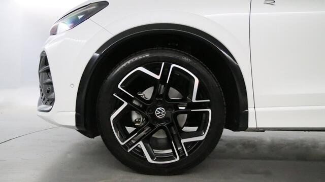 Volkswagen TIGUAN 1.5 eTSI 150pk R-Line Edition DSG / Navigatie / Stoel+Stuurverwarming / Keyless / Camera