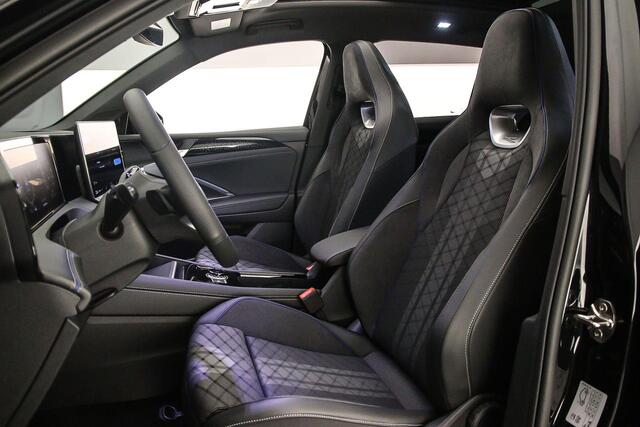 Volkswagen TIGUAN R-Line Edition 1.5 TSI eHybrid 272pk DSG Automaat Black Style, Trekhaak, Panoramadak, Adaptive cruise control, Achteruitrijcamera