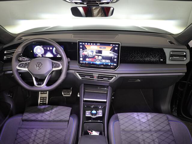 Volkswagen TIGUAN 1.5 eHybrid R-Line Edition 272 PK PHEV | Verlengde garantie | Panorama dak | Trekhaak | Black Style | Matrix koplampen | Assistance pakket plus |