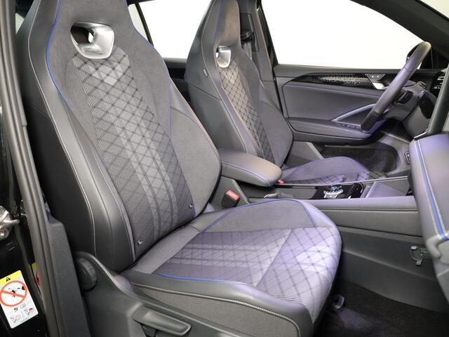 Volkswagen TIGUAN 1.5 eHybrid R-Line Edition 272 PK PHEV | Verlengde garantie | Panorama dak | Trekhaak | Black Style | Matrix koplampen | Assistance pakket plus |