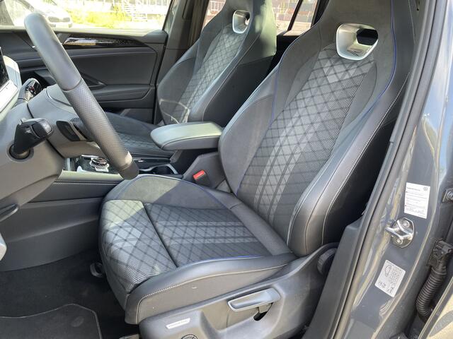 Volkswagen TIGUAN 1.5 eHybrid 204pk R-Line Edition PHEV DSG / Panoramadak / 360 Camera / Trekhaak wegklapbaar