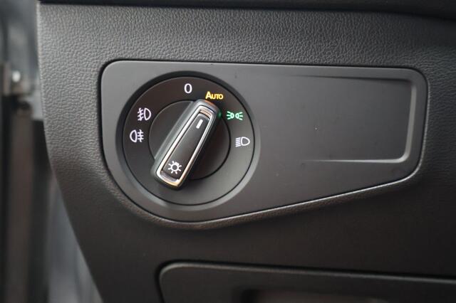 Volkswagen TIGUAN 1.5 TSI Business | Automaat | 7-persoons | Trekhaak | Panoramada