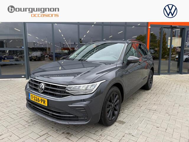 Volkswagen TIGUAN 1.4 TSi 245 Pk eHybrid Automaat Life | Adaptive Cruise | Camera | CarPlay | Climate | 18 Inch | Privacy Glass | 54.682 KM!!