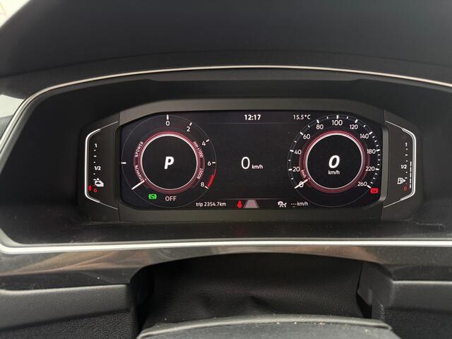 Volkswagen TIGUAN 1.4 TSi 245 Pk eHybrid Automaat Life | Adaptive Cruise | Camera | CarPlay | Climate | 18 Inch | Privacy Glass | 54.682 KM!!