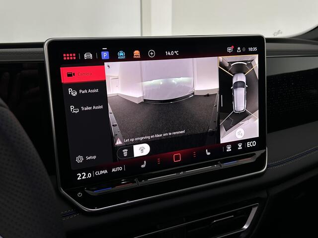 Volkswagen TIGUAN 1.5 eHybrid R-Line Edition Black Style Trekhaak Camera Panoramadak Stoelverwarming Massage Carplay